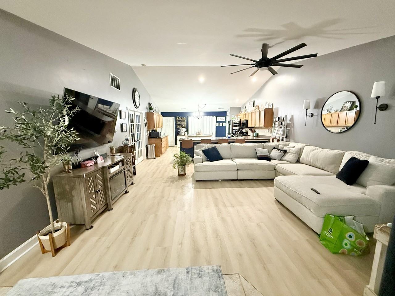 9146 Williams St - Photo 7 of 9