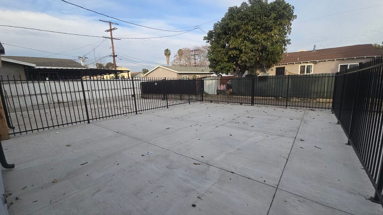 Graham(10422) - Photo 5 of 50