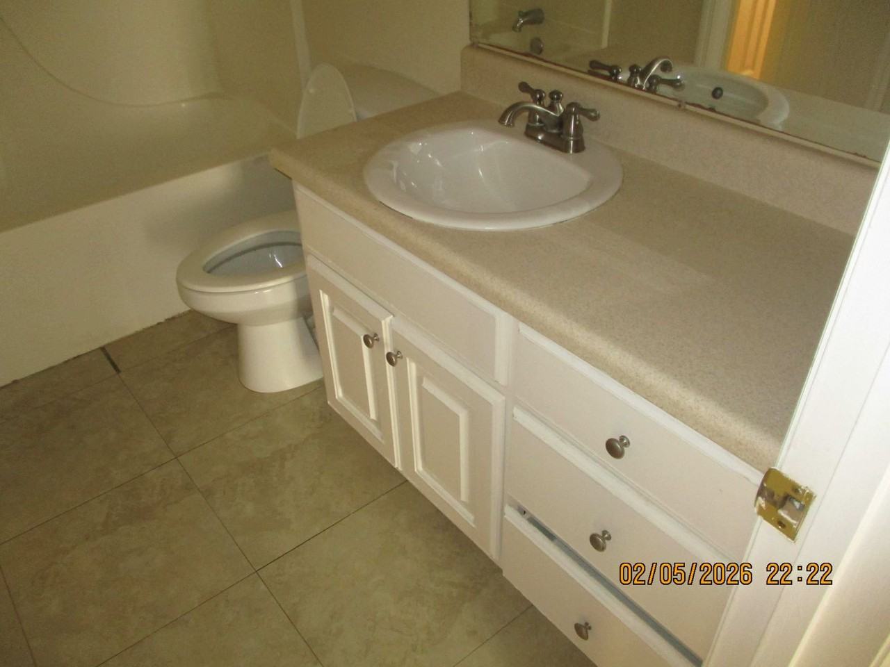 1903 Cobblestone Ct - Photo 6 of 8