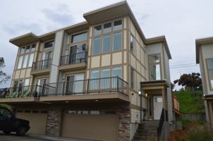 featured image of 2556 Waterside Ln