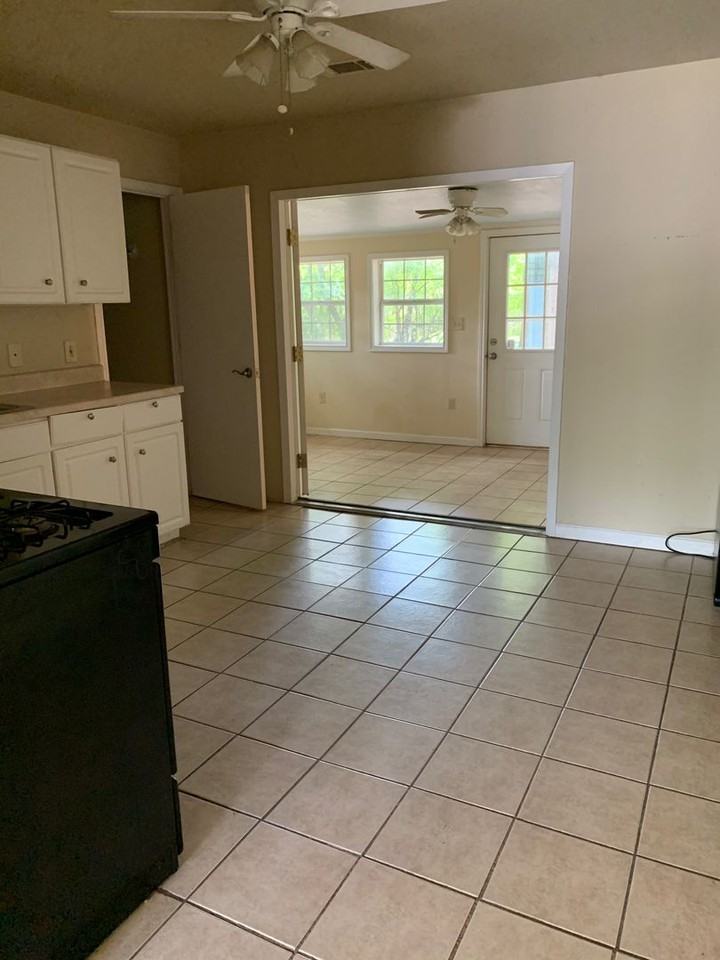 733 Parkview St - Photo 3 of 20