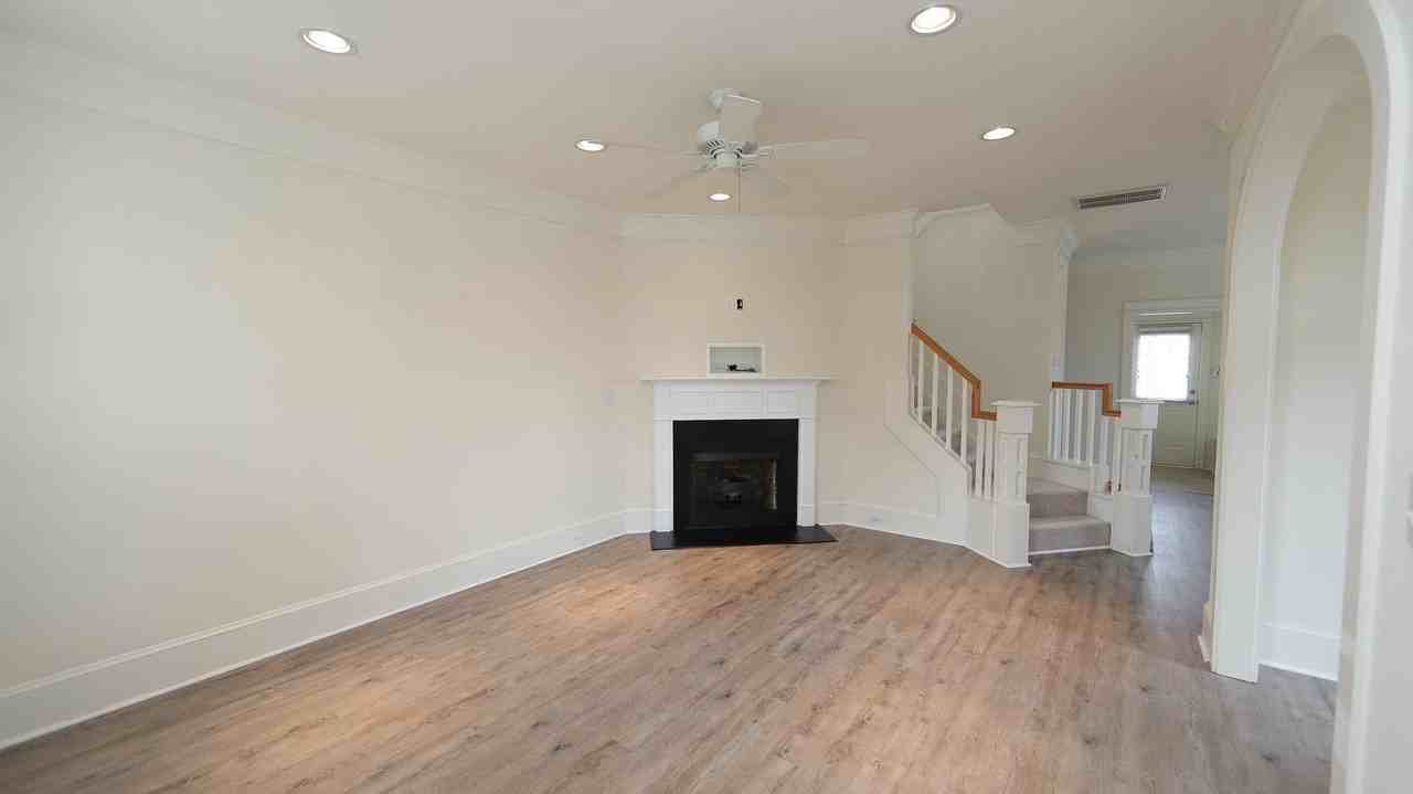 100 Honeybee Trce - Photo 3 of 16