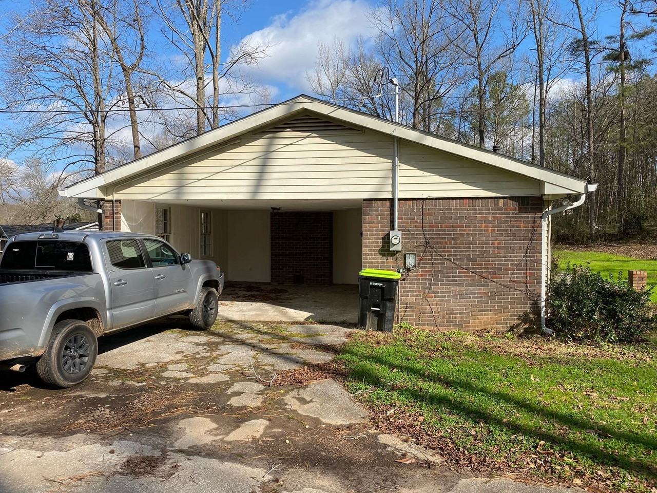 75 Red Oak Dr - Photo 2 of 3