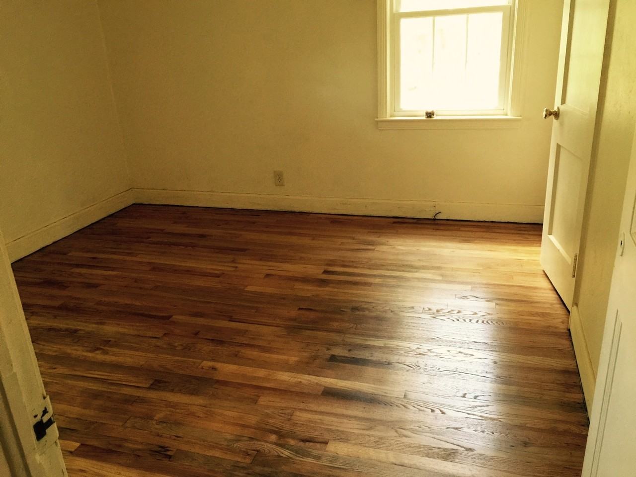 1626 Charlotte Ave - Photo 4 of 15