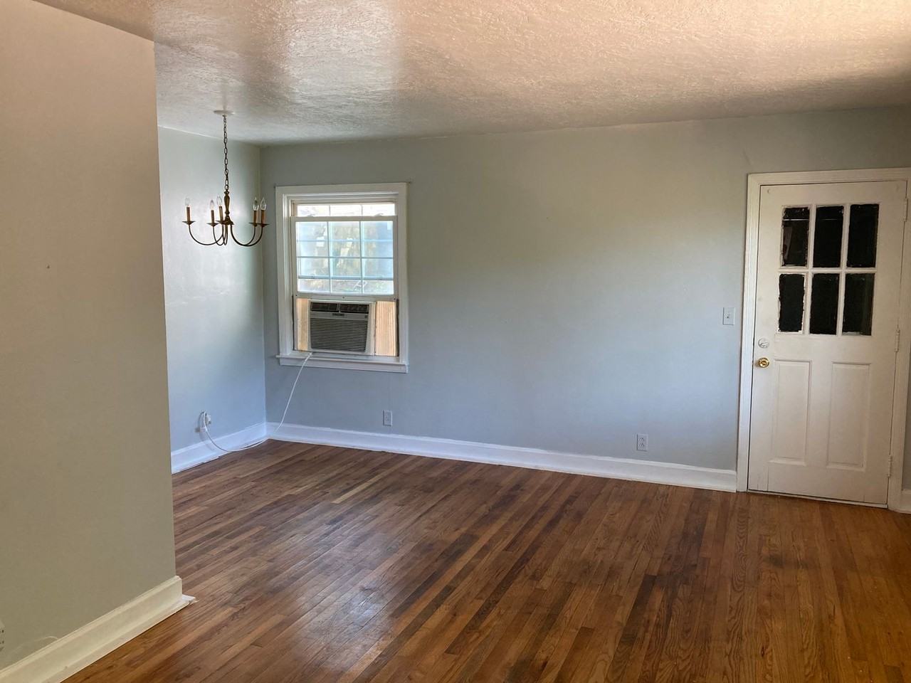 1626 Charlotte Ave - Photo 7 of 15