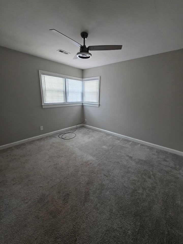 2302 Dallas Ave - Photo 5 of 10