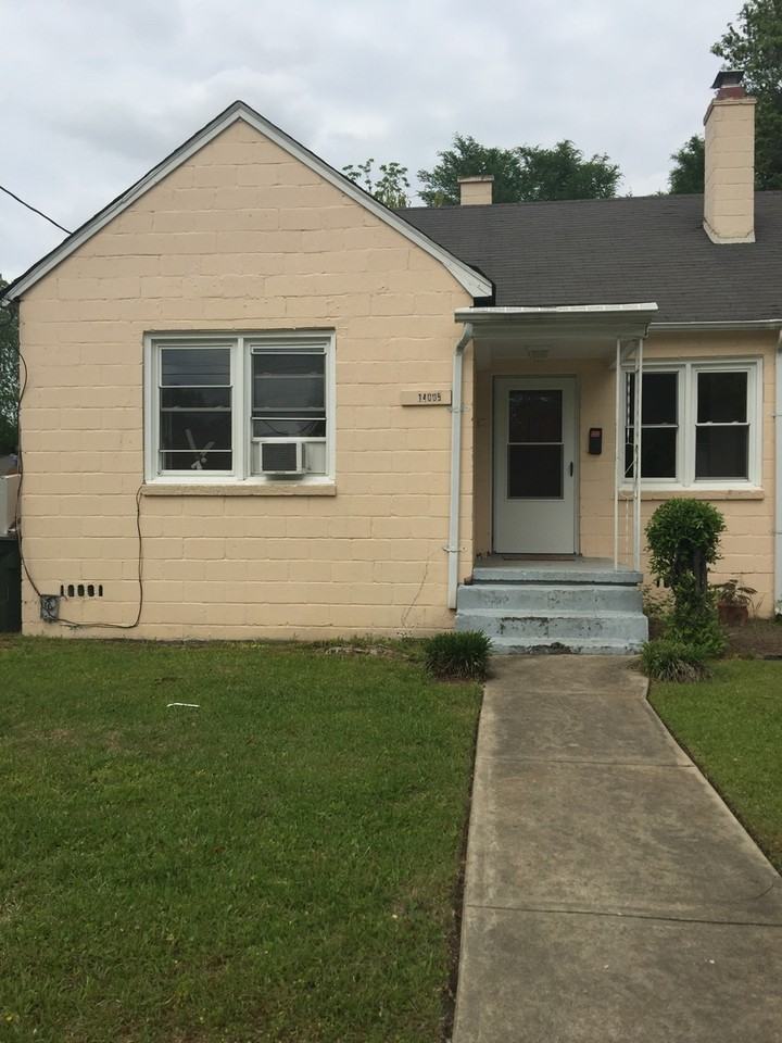 1400B Summitt Ave - Photo 2 of 12