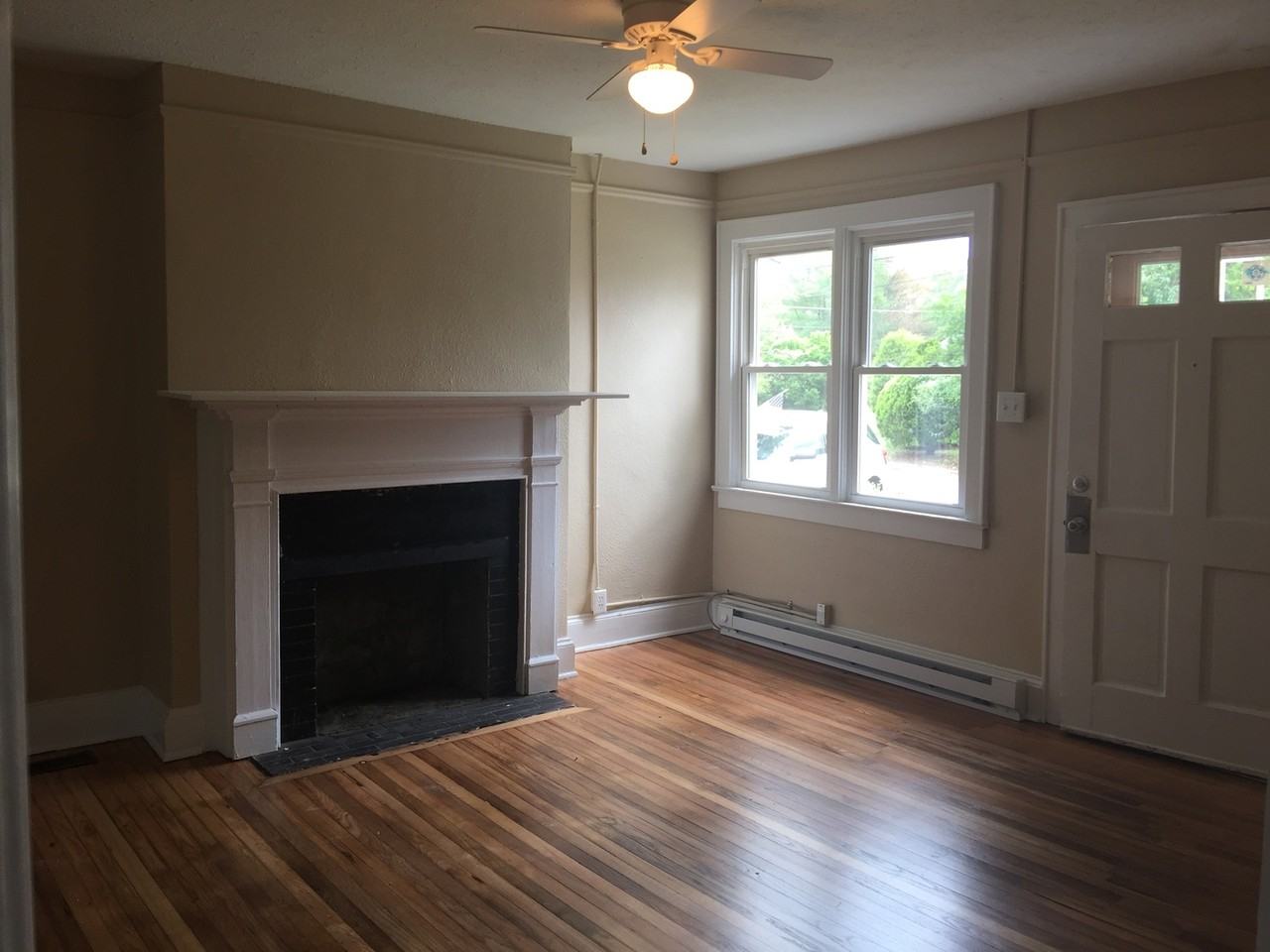 1400B Summitt Ave - Photo 4 of 12