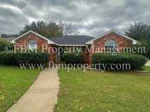 801 Oak Dr - Photo 1 of 1