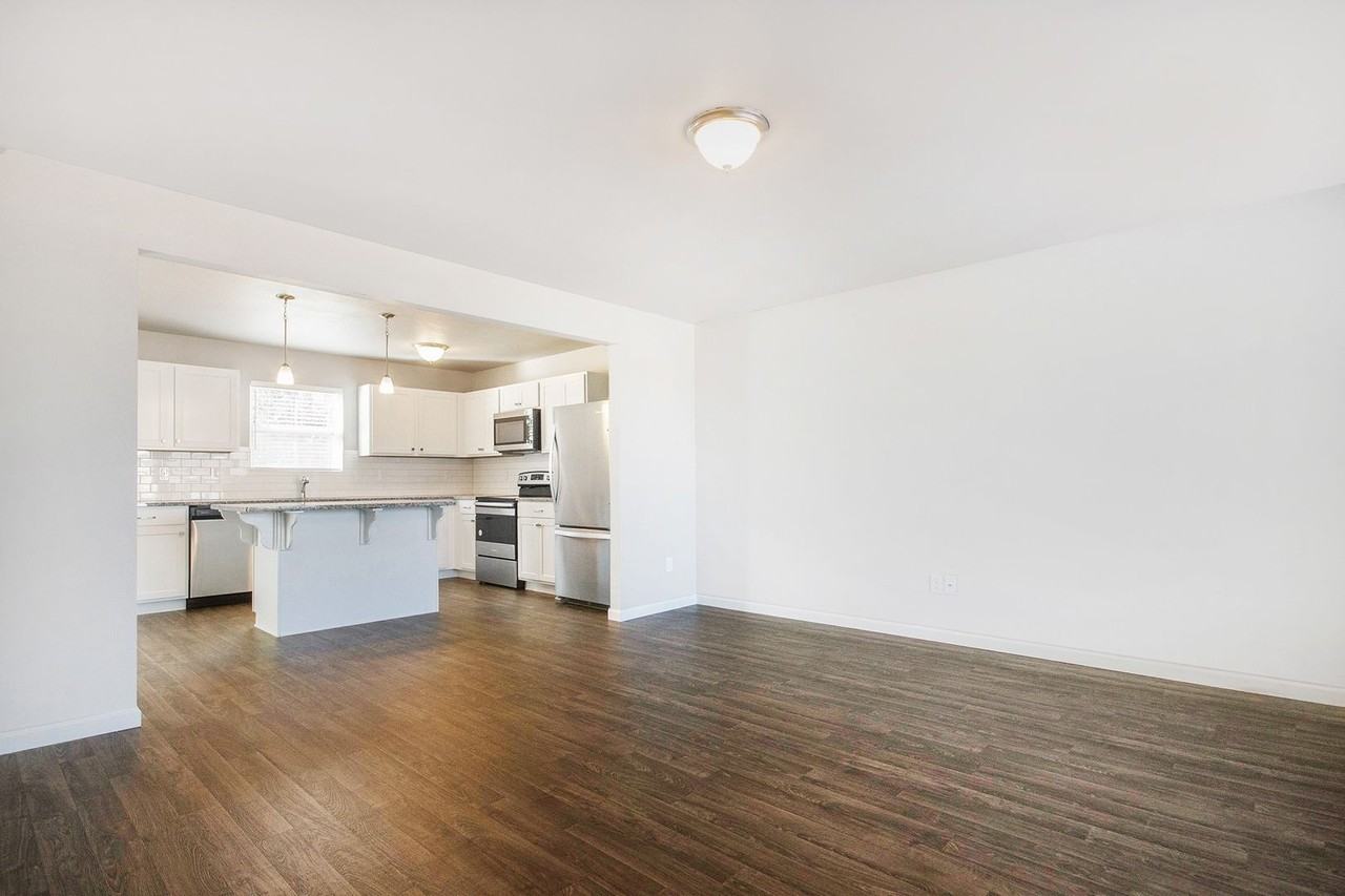 7418 Bramling Dr Se - Photo 5 of 22