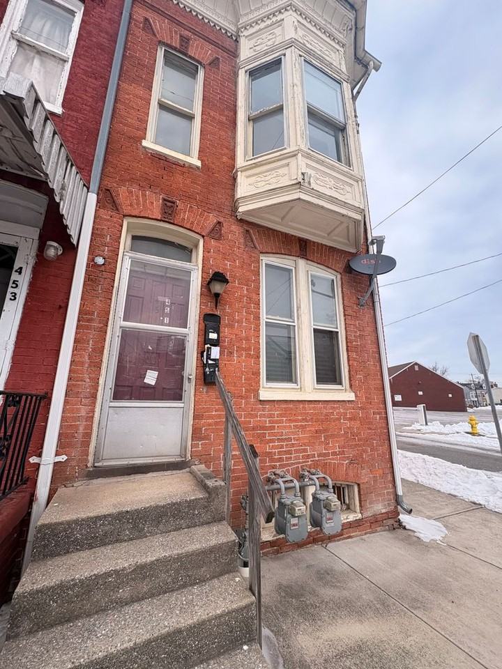 451 Salem Ave #2 - Photo 2 of 11