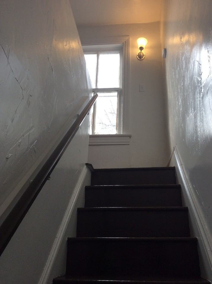 644 Cleveland Ave - Photo 4 of 19