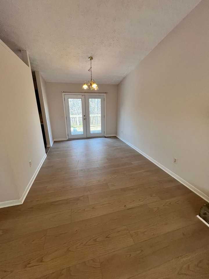 5270 Sugar Crest Dr - Photo 5 of 22