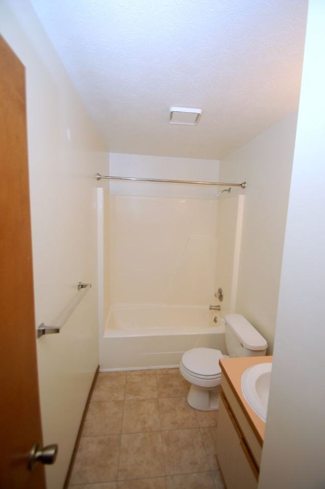 517 S Silverwood Ln #E - Photo 6 of 11