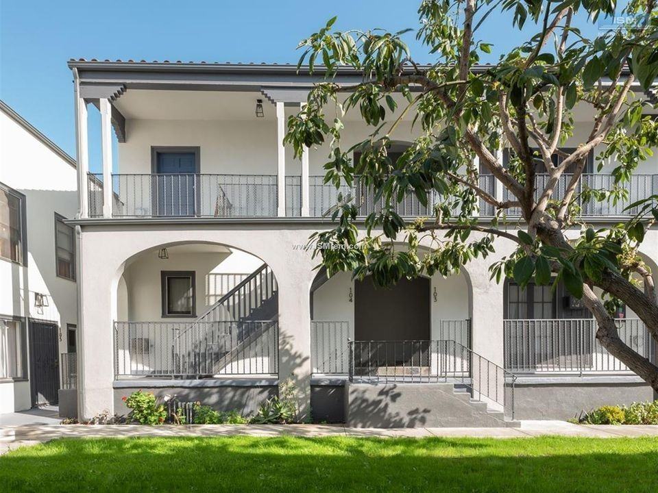 5171 Marathon Apartments - Photo 4 of 9