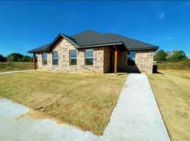 featured image of 75 Pine Ridge Ln