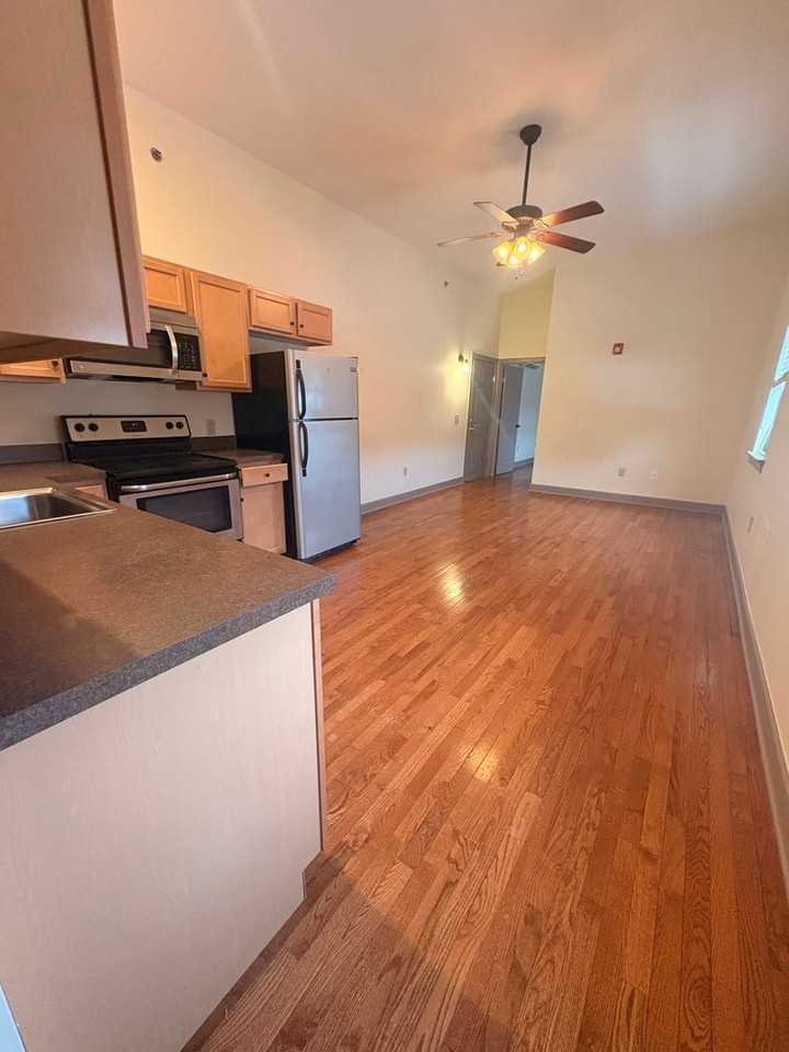 141 W Market St #2 - Photo 6 of 14