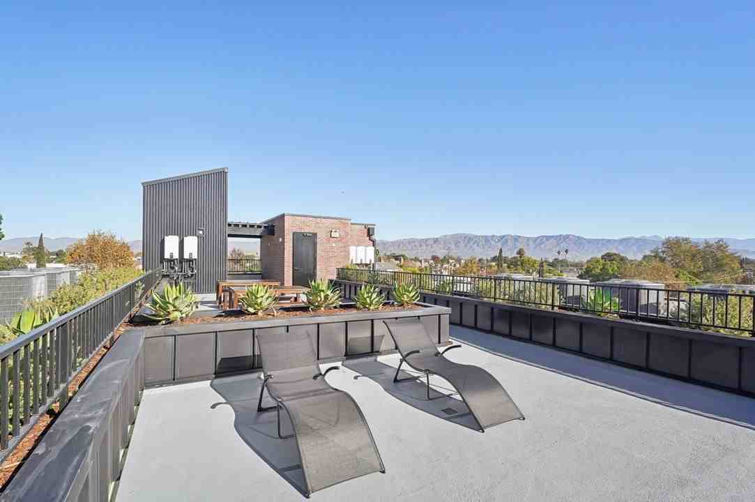 IM 21 - Photo 5 of 50