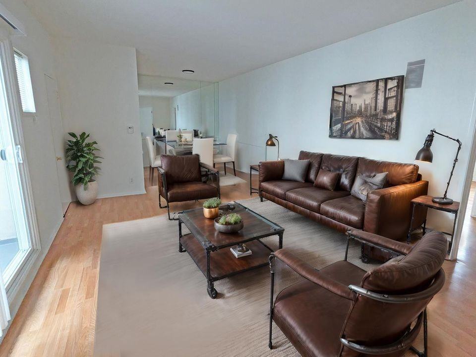 1130 S Clark Dr - Photo 5 of 36