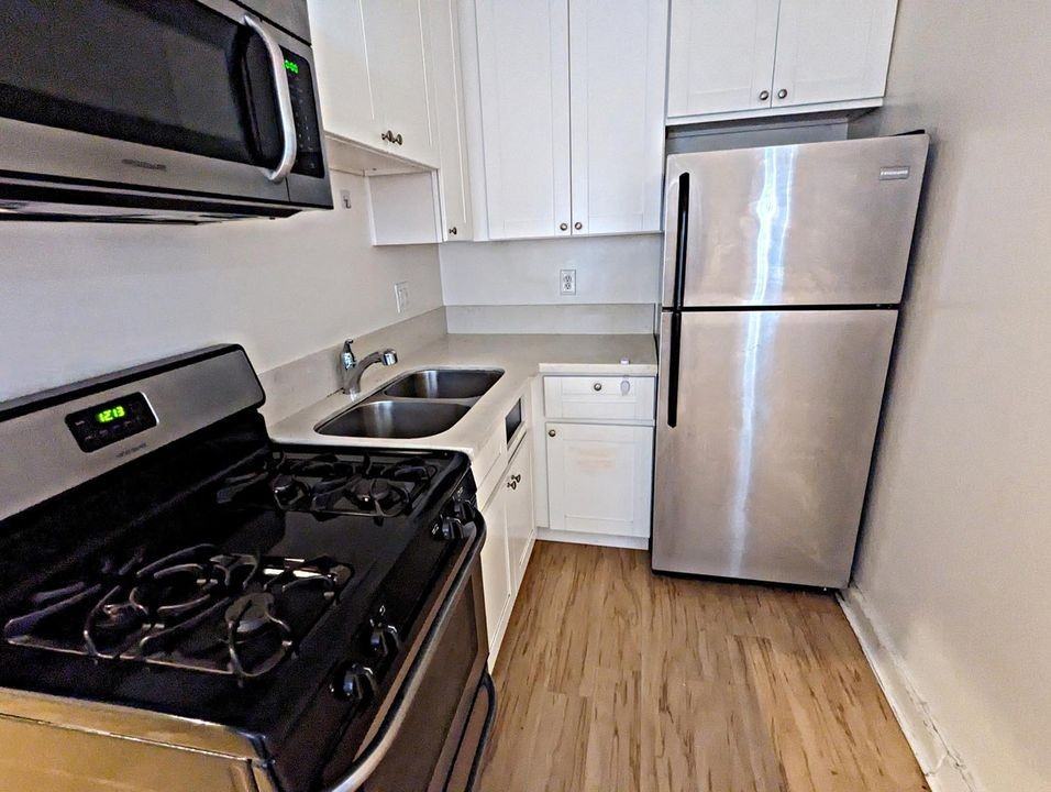 133 N Reno St - Photo 3 of 38