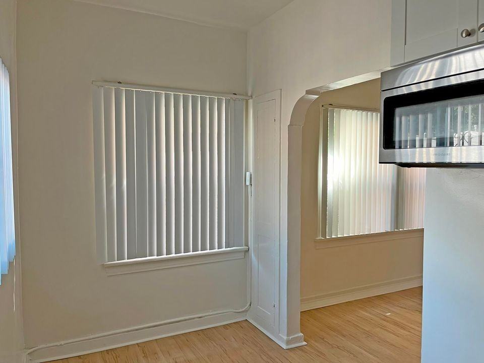 133 N Reno St - Photo 6 of 38