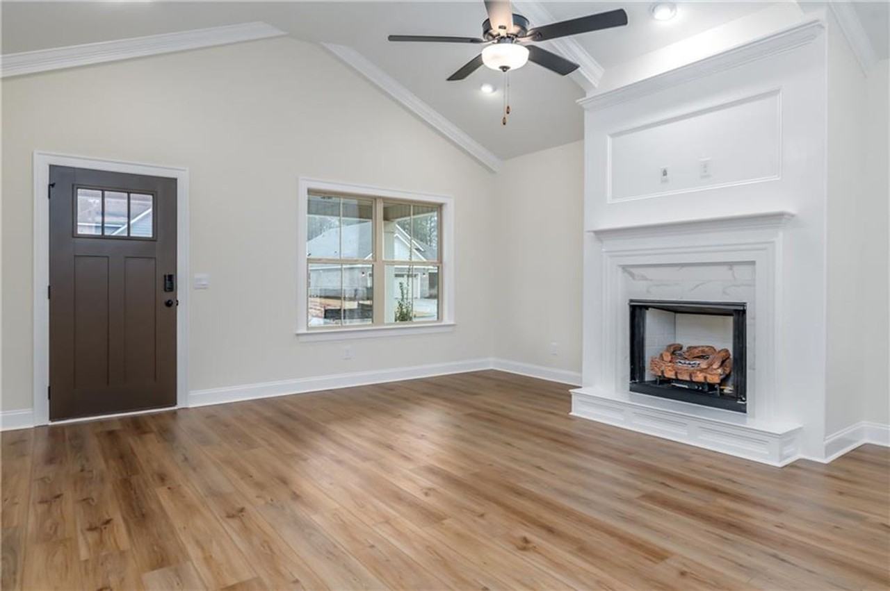 2700 Cantera Ct - Photo 2 of 13