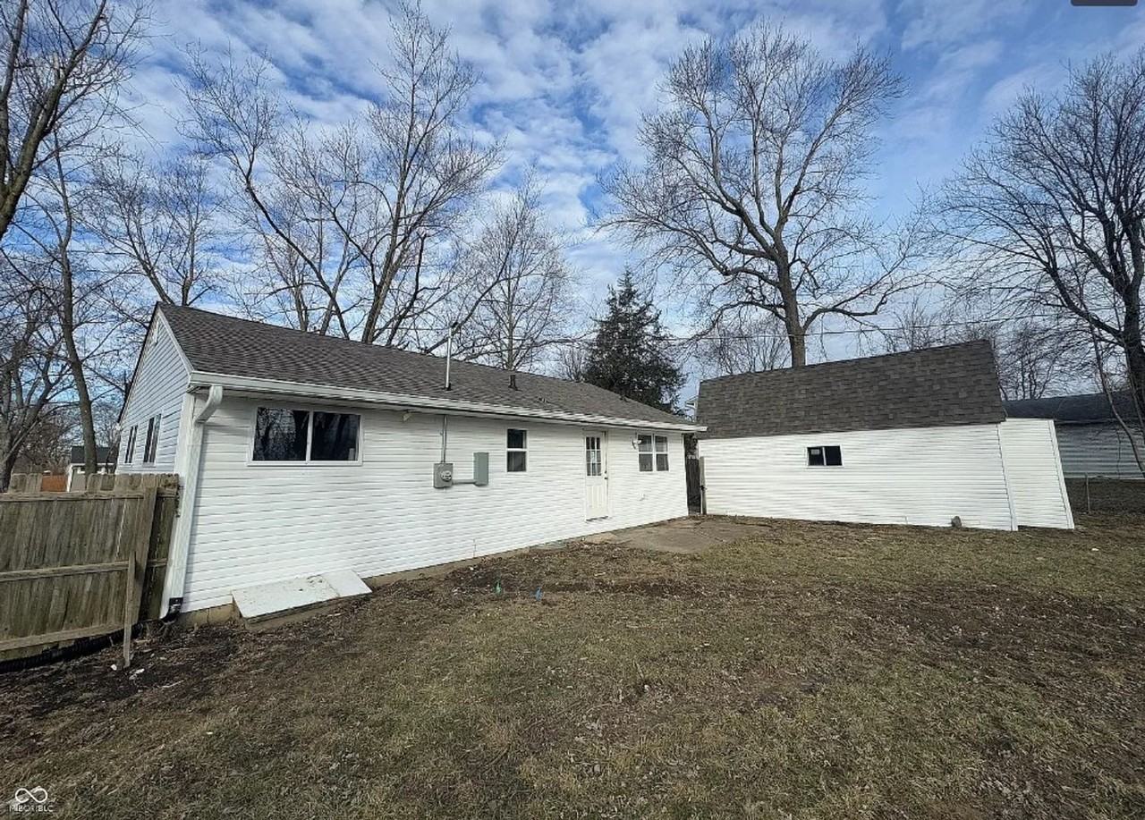 3443 N Edmondson Ave - Photo 2 of 11