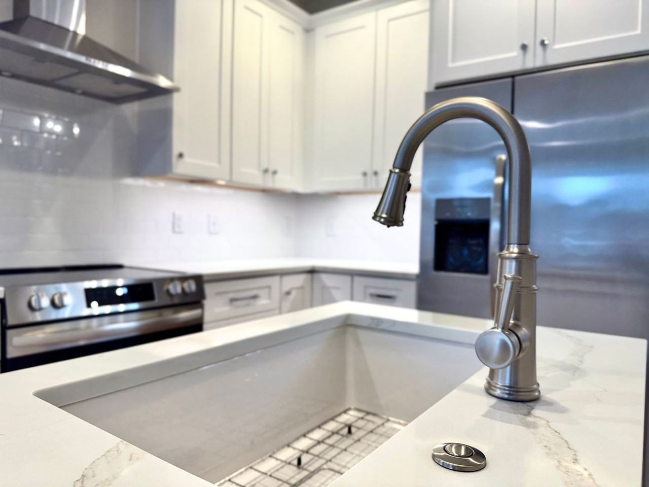 404A Chamberlin Ave - Photo 5 of 16