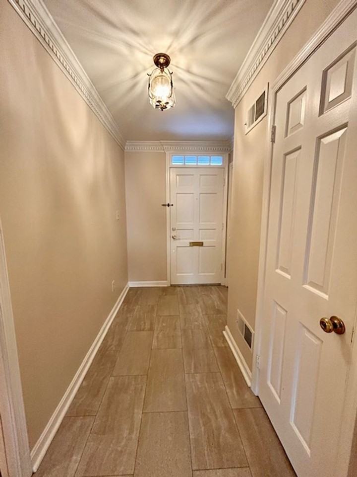 10939 Wickshire Way - Photo 3 of 45