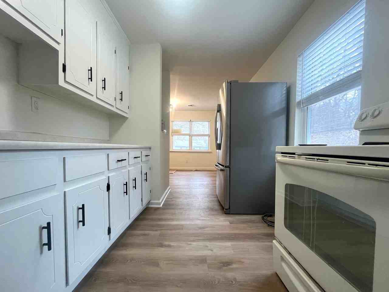 6 Easy St - Photo 3 of 9