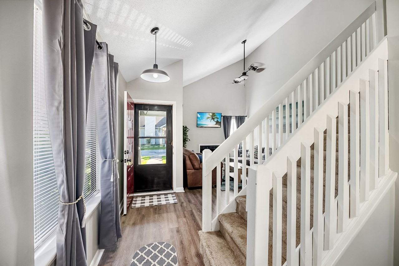 2168 Spoleto Ln E - Photo 3 of 26