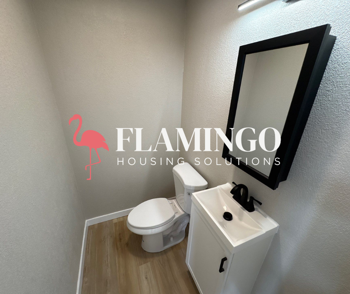 221 Hickory St - Photo 3 of 12