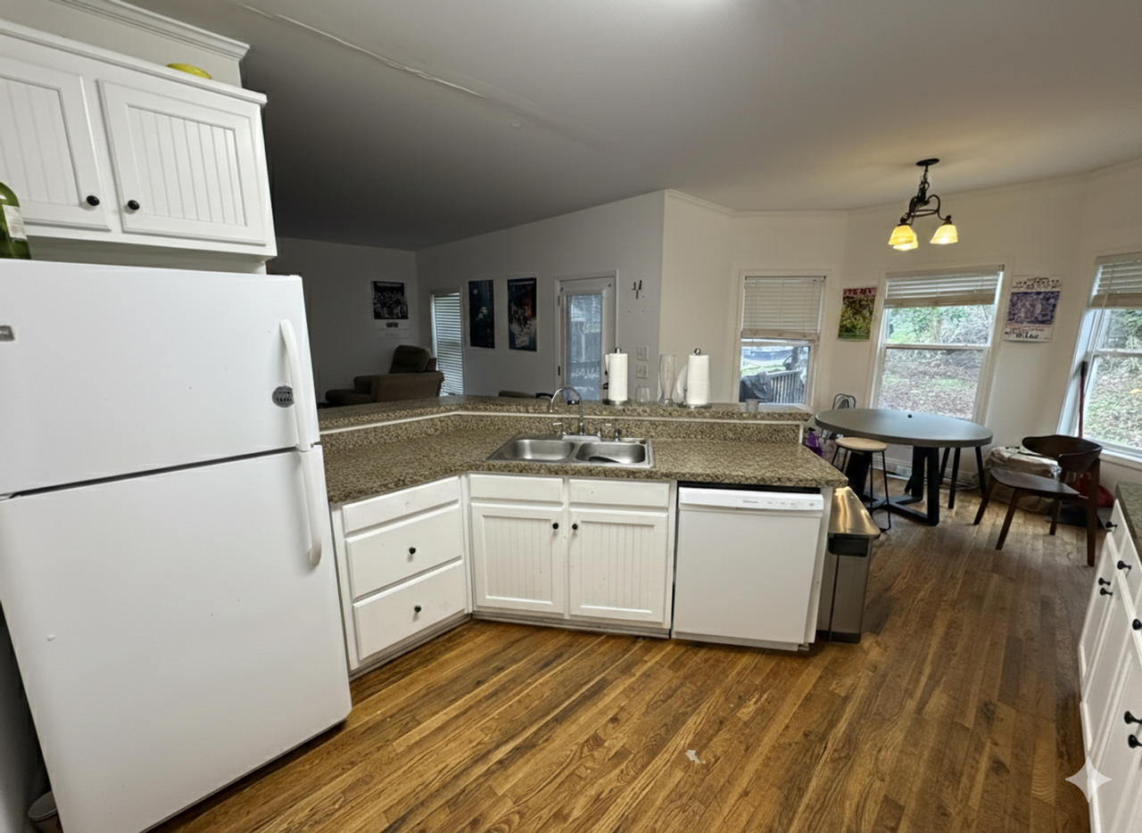 1433 E Broad St - Photo 6 of 21