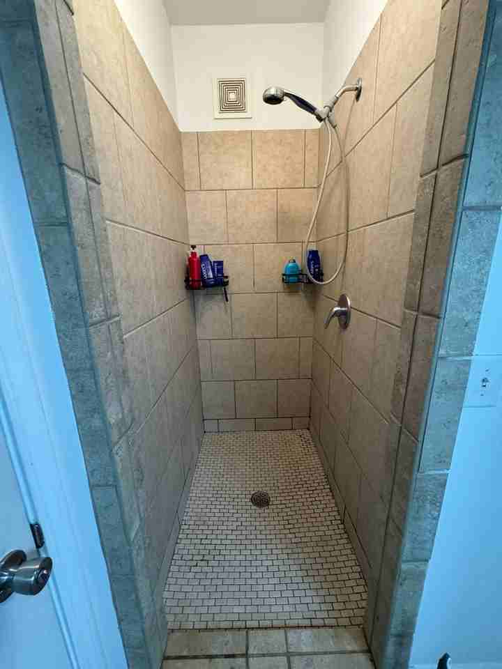 1433 E Broad St - Photo 7 of 21