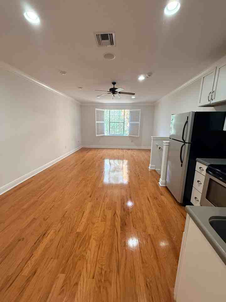 901 Spring Park Loop - Photo 5 of 10