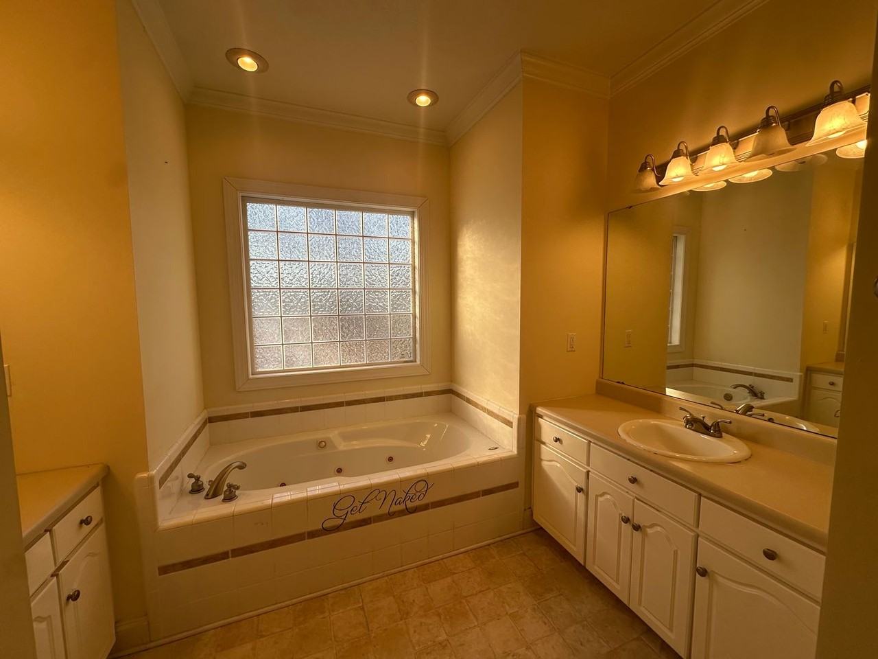 1120 Legacy Blvd - Photo 6 of 42