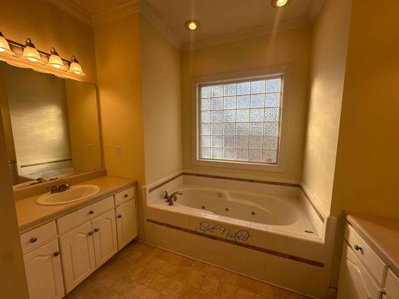 1120 Legacy Blvd - Photo 7 of 42