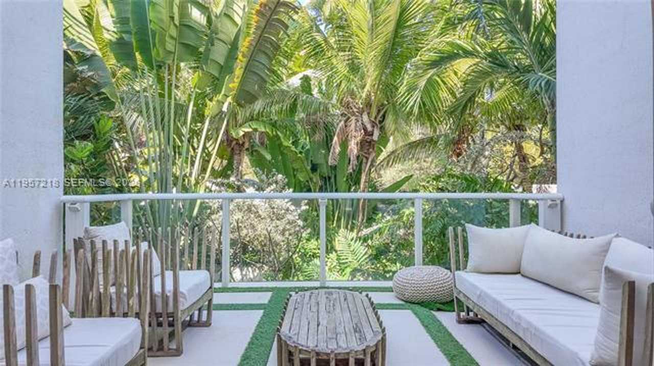 455 455 NE 39th St th 304 - Photo 7 of 13