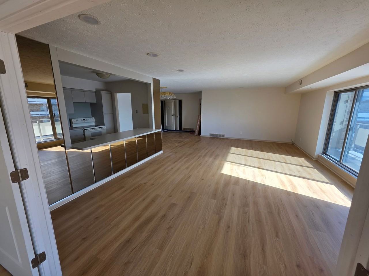 2202 Acacia Cir #612 - Photo 4 of 22