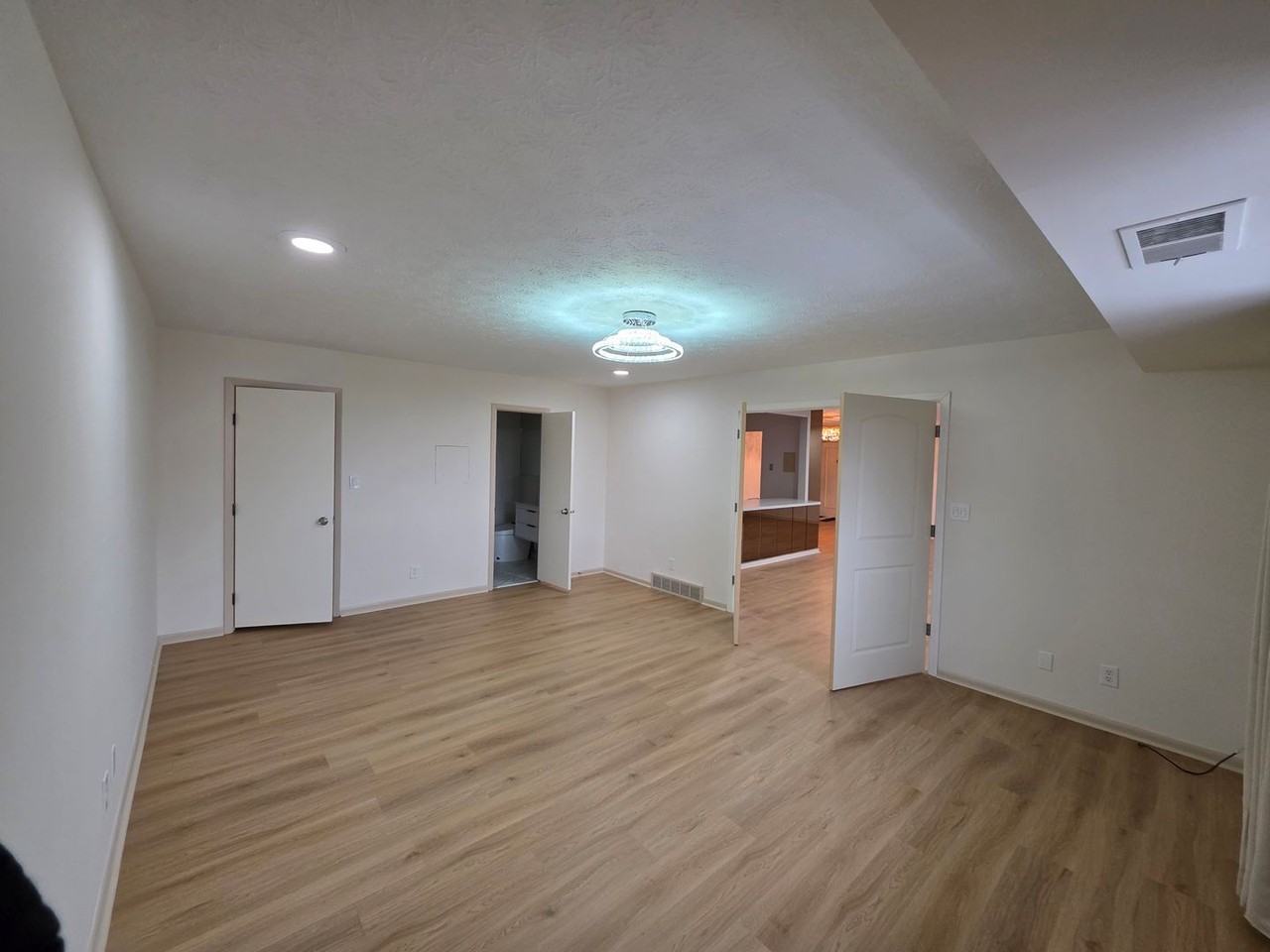 2202 Acacia Cir #612 - Photo 6 of 22