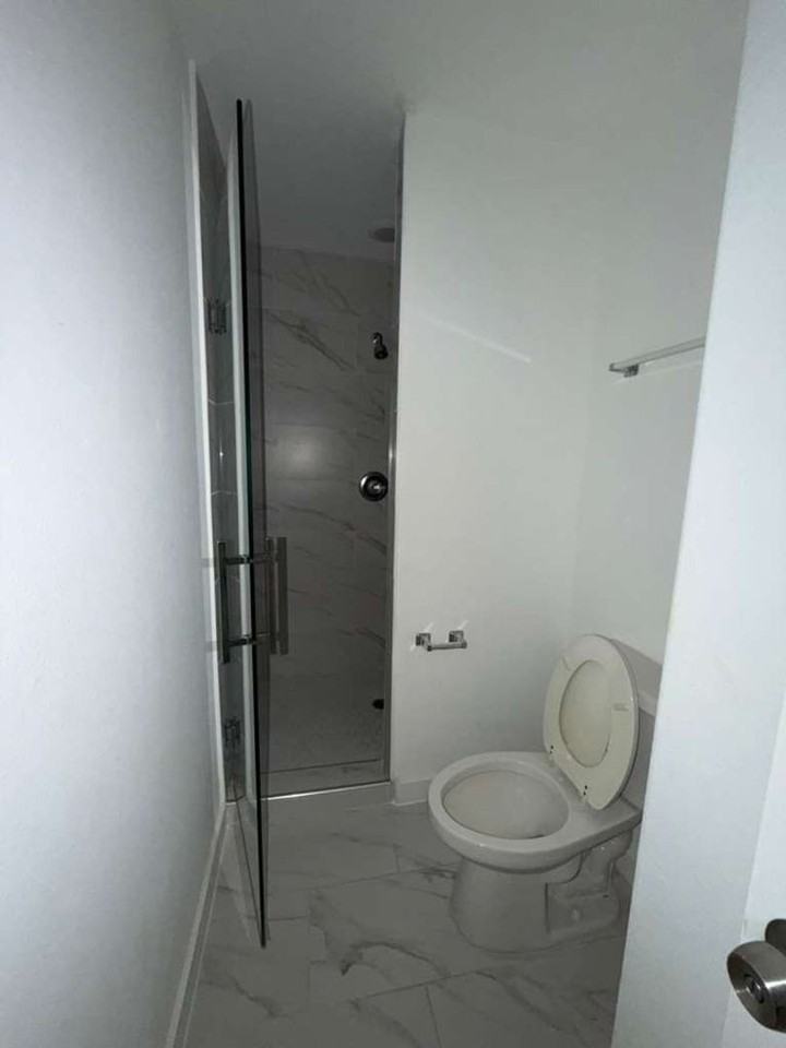 5616 Hollow Pines Dr #B - Photo 4 of 22