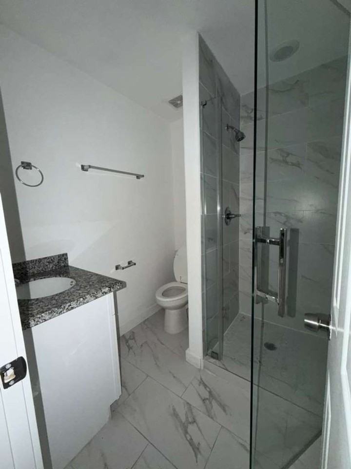 5616 Hollow Pines Dr #B - Photo 5 of 22