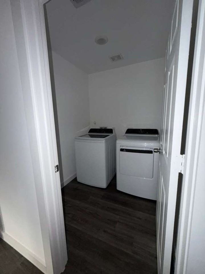 5616 Hollow Pines Dr #B - Photo 7 of 22