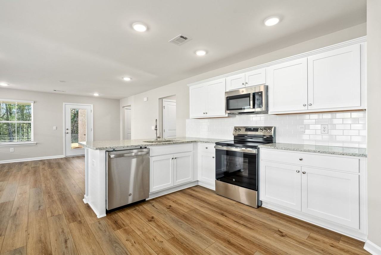 1177 Douglas St - Photo 4 of 19