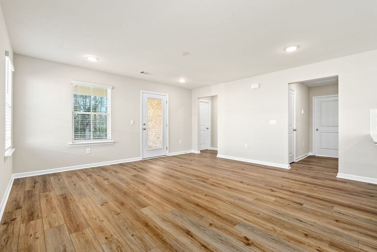 1177 Douglas St - Photo 7 of 19