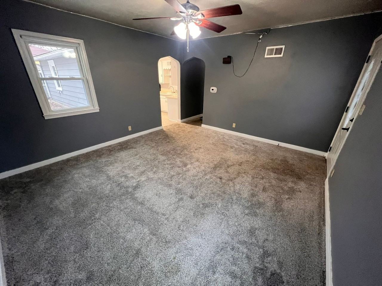 427 Cedar St - Photo 2 of 47