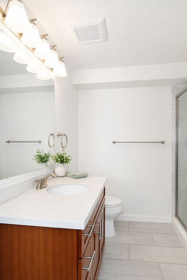 2501 Thorndyke Ave W #103 - Photo 5 of 15