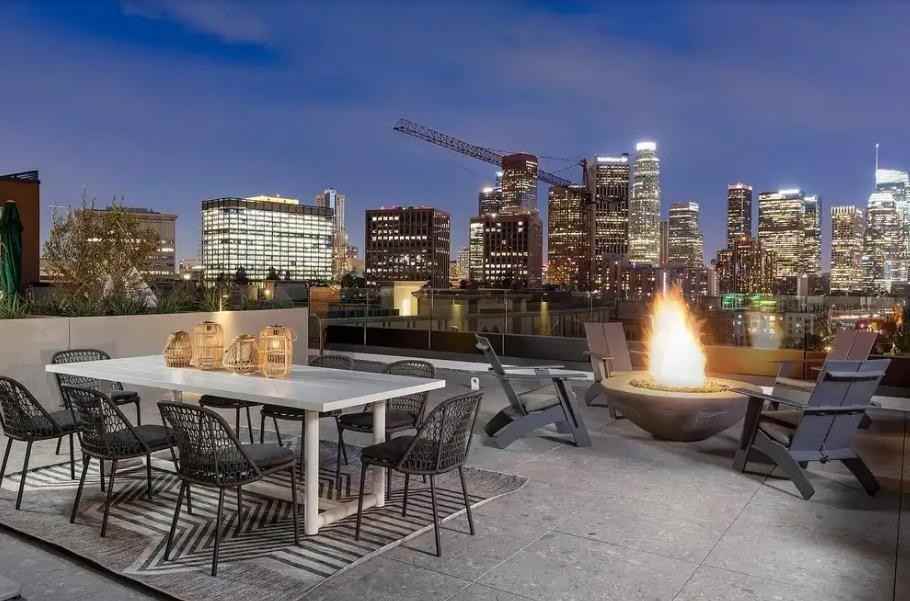 1100 W Temple St - Photo 5 of 6