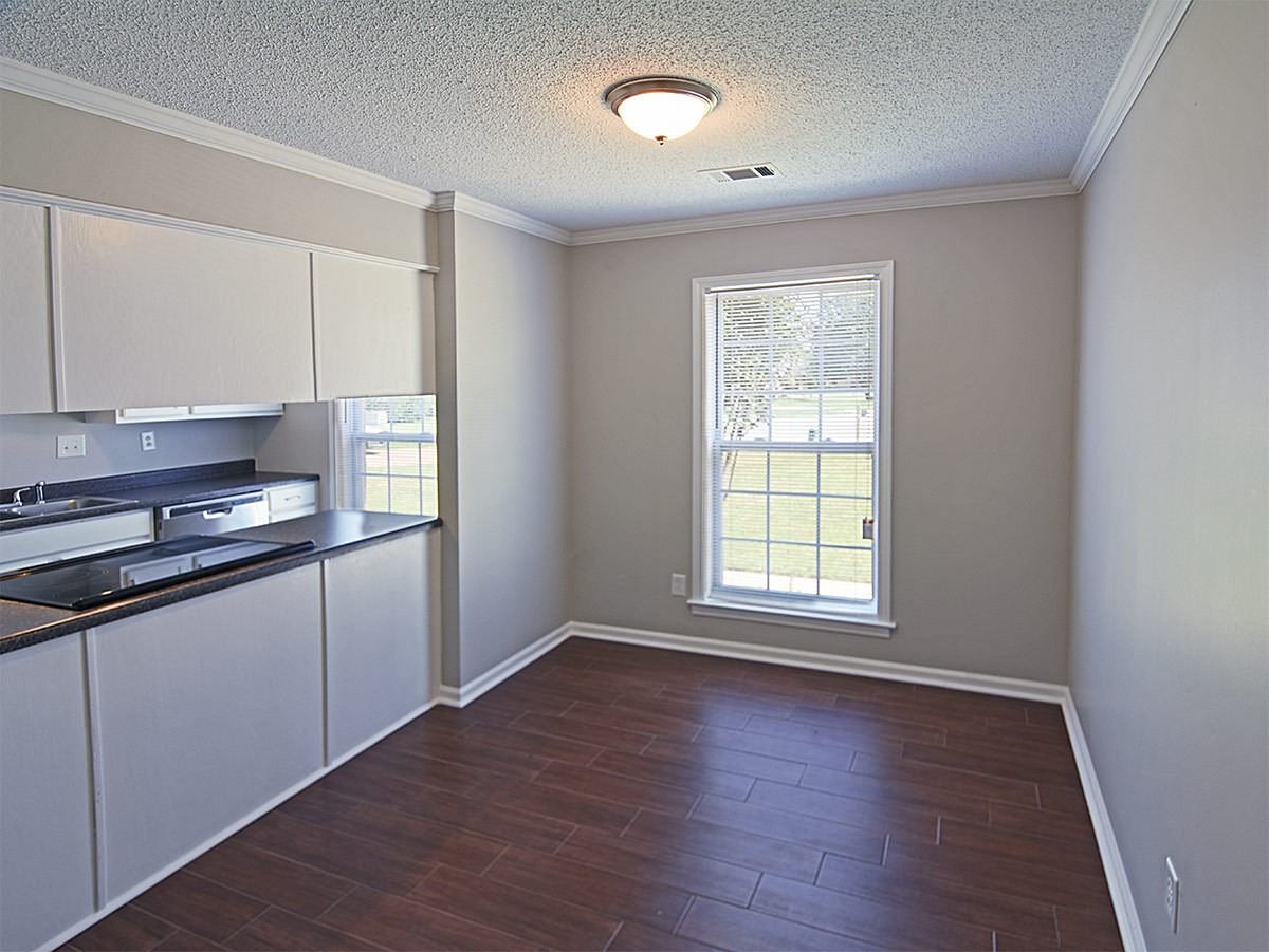 4046 Delgate Cv - Photo 6 of 15