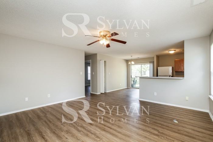 3055 Champion Ln Sw - Photo 3 of 16